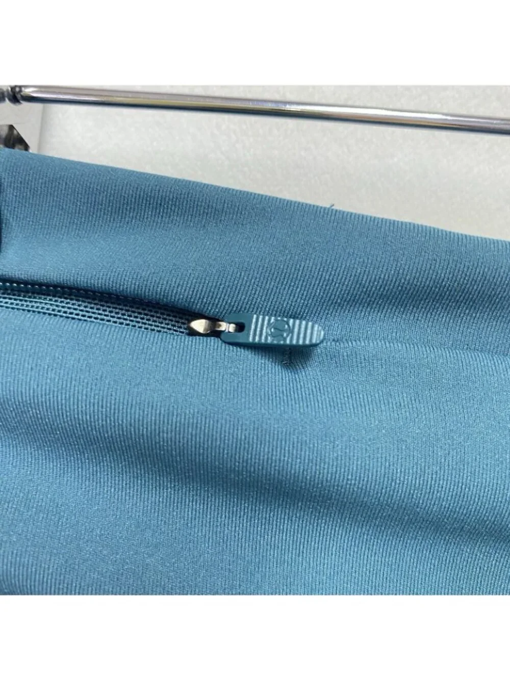 lululemon athletica excellent pre